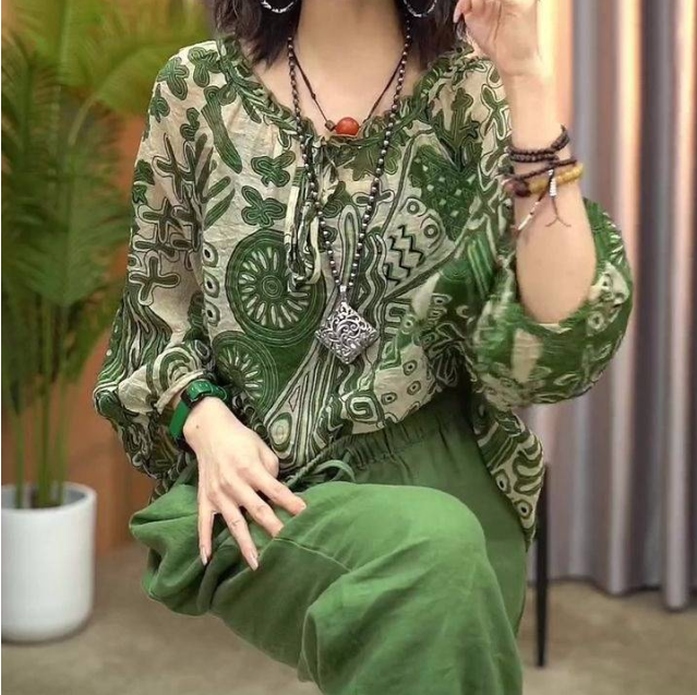 2024 女式大尺碼復古印花 T 卹    ，獨特的設計，獨一無二的你！！廠家直銷限時特價搶購，不要錯過！！